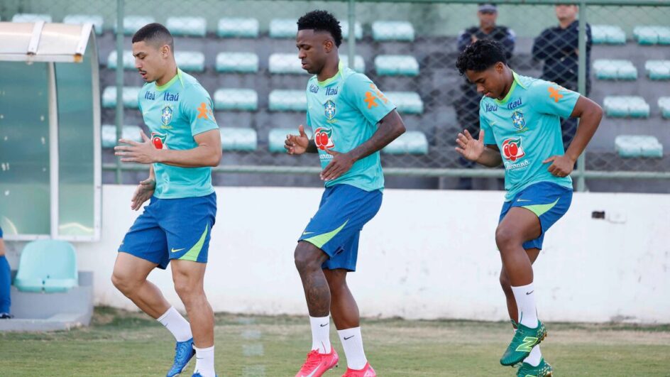 André, Vini Jr e Endrick em treino da Seleção Brasileira - (Foto: Rafael Ribeiro, CBF)