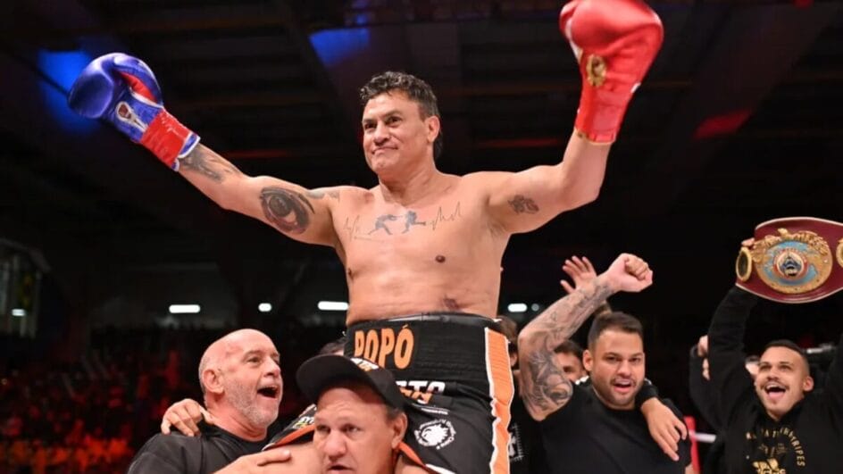 Popó comemora vitória contra Junior Dublê no Fight Music Show (Foto: Divulgação, Fight Music Show, Mariana Lima)