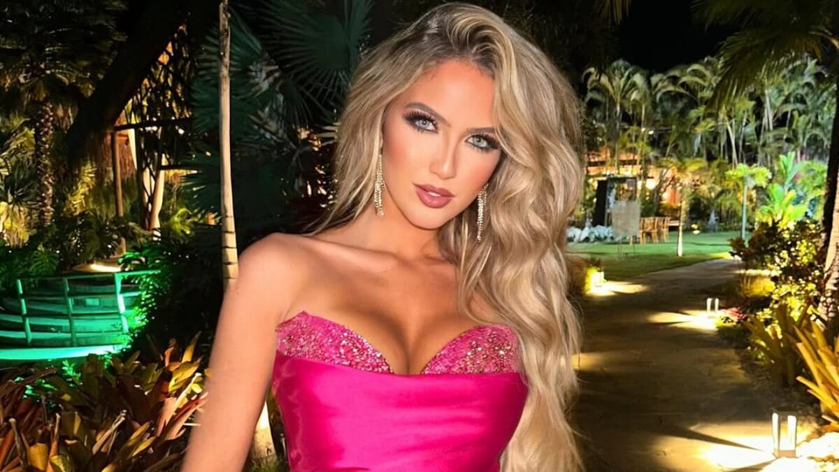 Promovida a Fla-esposa, modelo acompanha jogador do Flamengo sem assumir namoro 