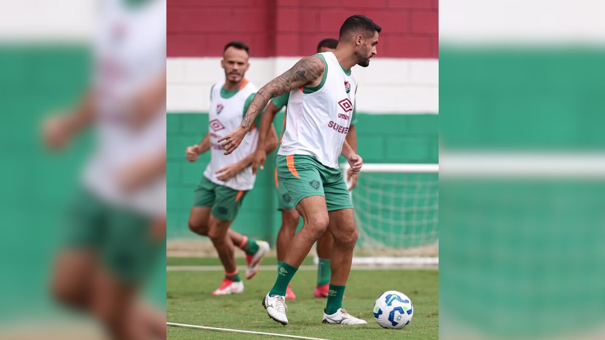 Renato Augusto em treino no CT Carlos Castilho (Foto Marcelo Gonçalves, FFC)