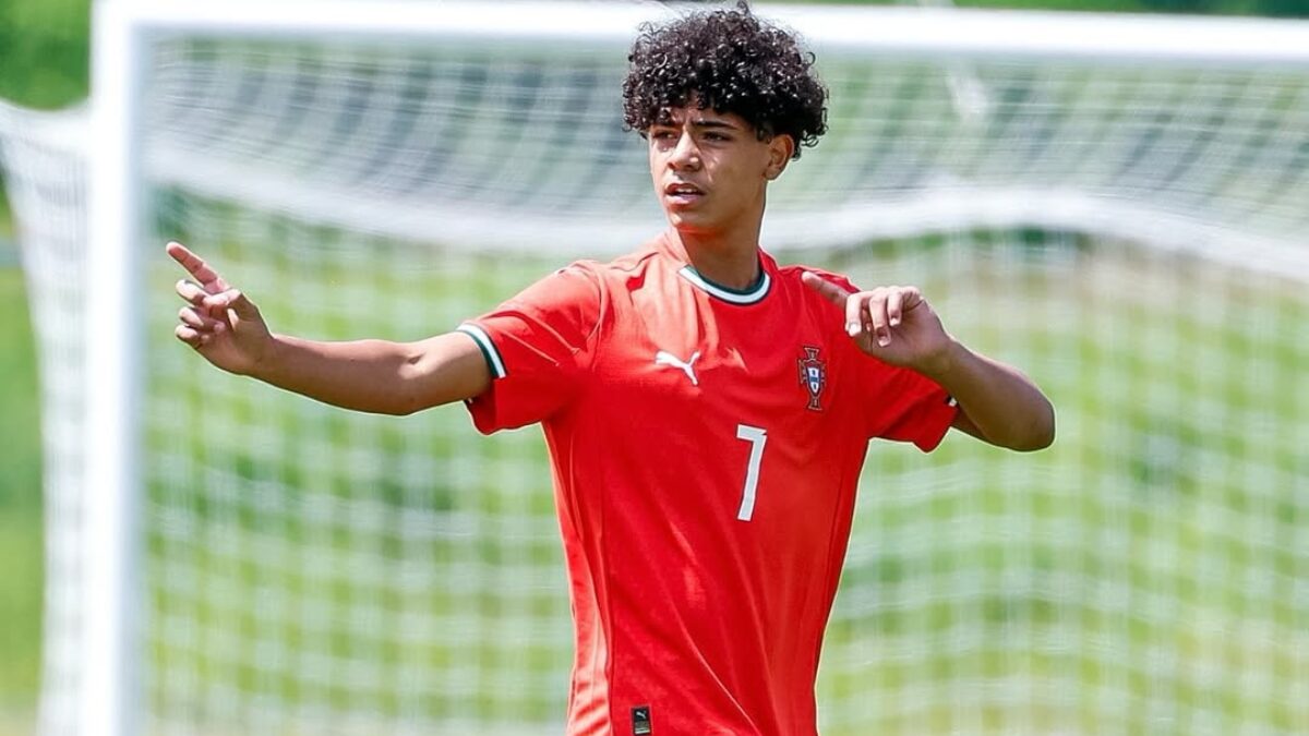 Cristiano Jr estreia no sub-15 da seleção brasileira (Foto: Reprodução, @cristiano)