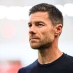 Xabi Alonso ganha reforço de R$ 585 milhões no Chelsea para o ataque após retorno de atleta suspenso por doping