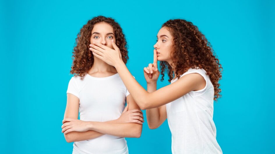 Às vezes, o segredo é o primeiro passo para a conquista. Foto: Reprodução/Freepik