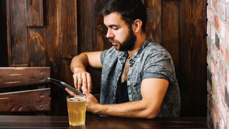 Estudo mostra relação entre consumo excessivo e riscos à próstata; saiba como equilibrar. Foto: Freepik