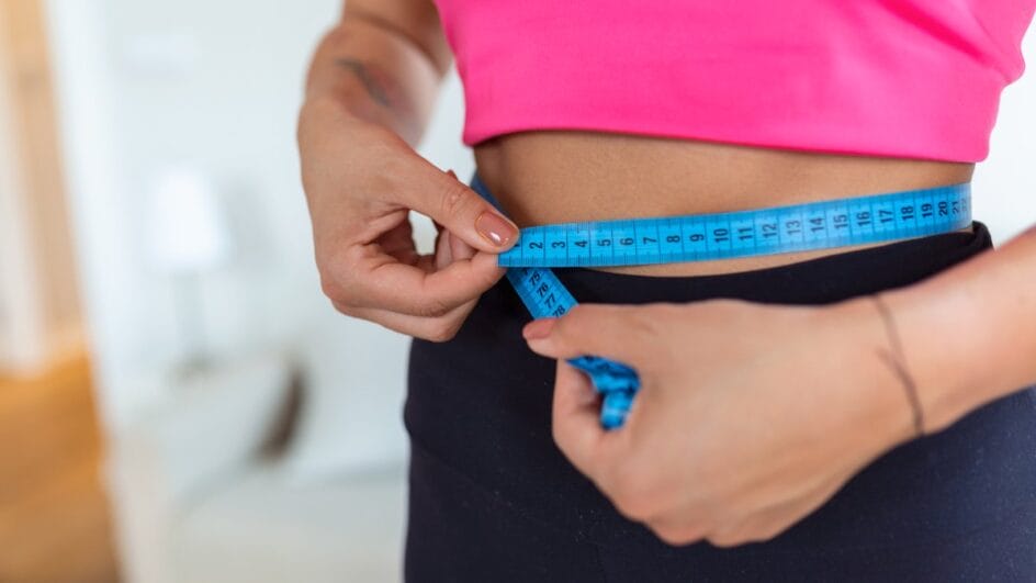 Com uma dieta balanceada e exercícios físicos regulares você potencializa seu processo de emagrecimento. Foto: freepik