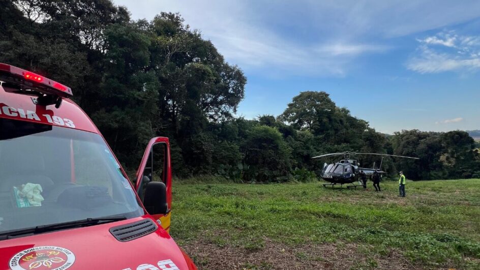 Homem foi levado ao Hospital de Chapecó (Foto: CBMSC, Divulgação)