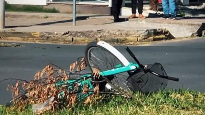 Mulher morre acidente bicicleta