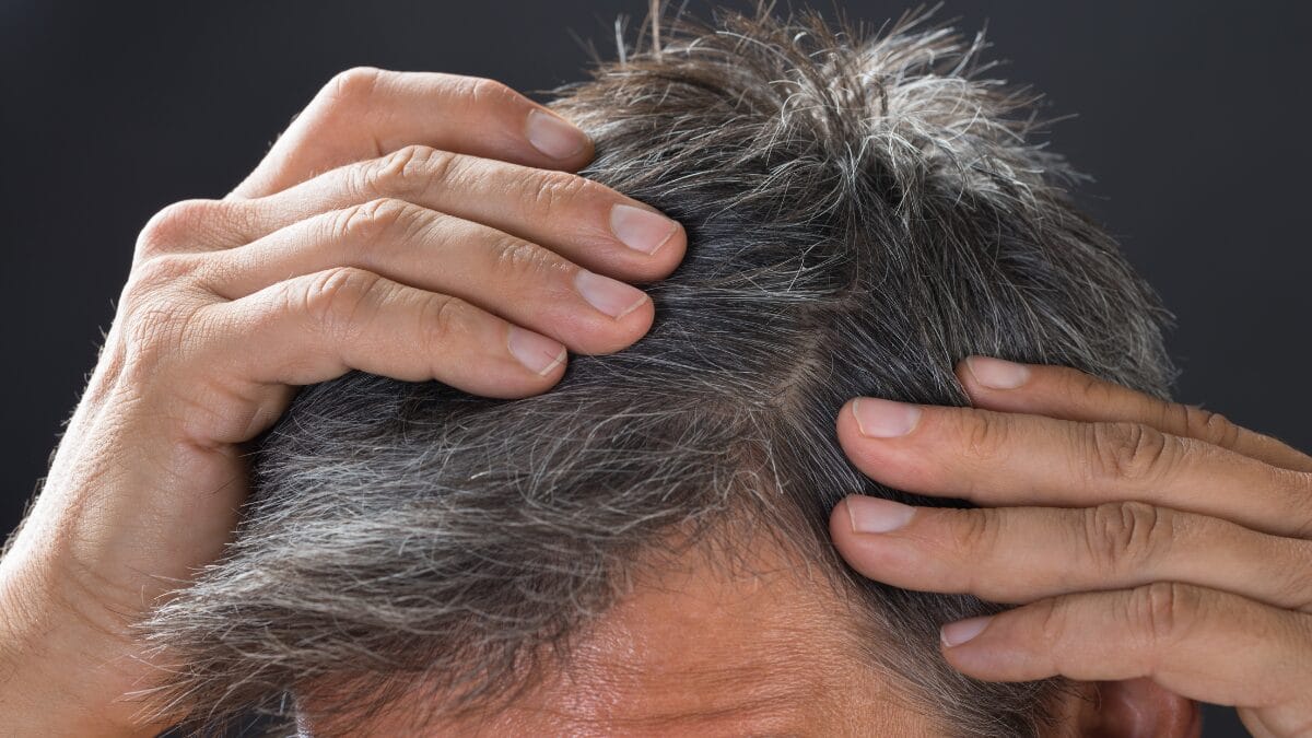 _A ciência descobriu um método para reverter o cabelo branco sem química