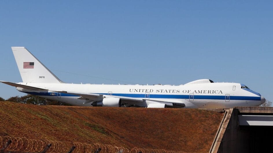 "Avião do Juízo Final" é recurso de países em caso de guerra ou conflito nuclear (Foto: Inframerica, Divulgação, Arquivo)