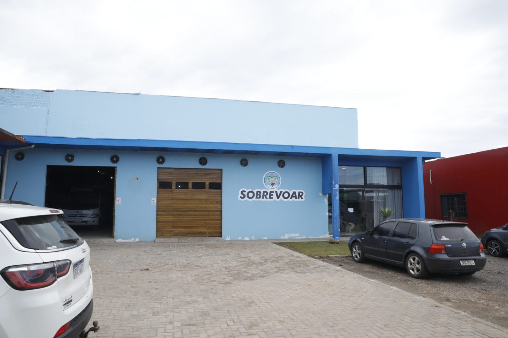 Céu de Praia Grande amanhece sem o colorido dos balões em dia marcado pelo luto (7)