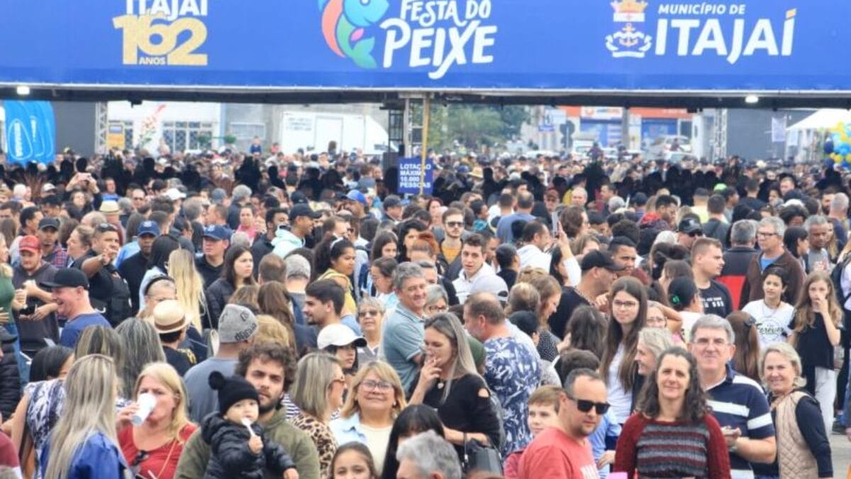 Festa do Peixe de Itajaí volta dia 28 com 15 toneladas de peixe e atrações gratuitas