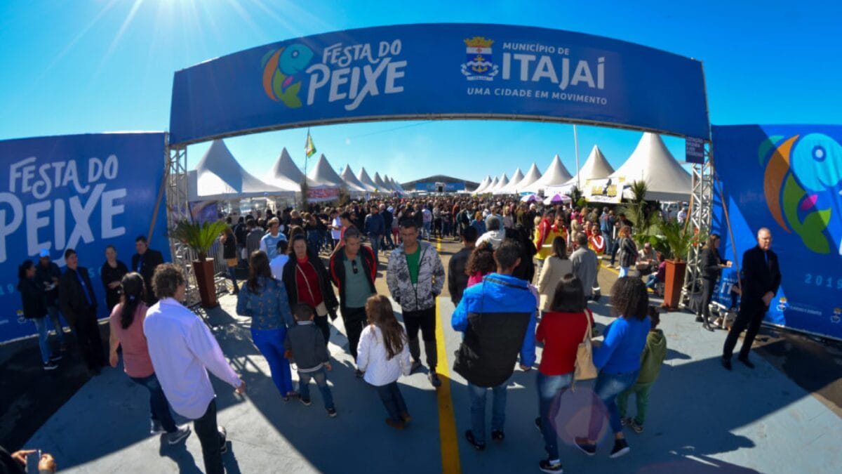 Festa do Peixe de Itajaí volta dia 28 com 15 toneladas de peixe e atrações gratuitas