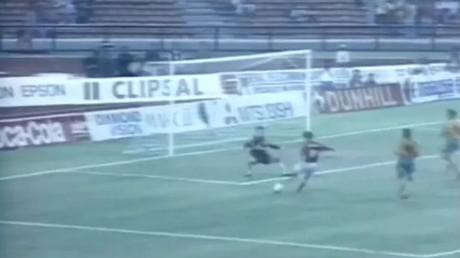 Sávio marcou o terceiro gol do Flamengo contra o Bayern, em 1994 (Foto: TV Globo, Flamengo, Redes sociais)