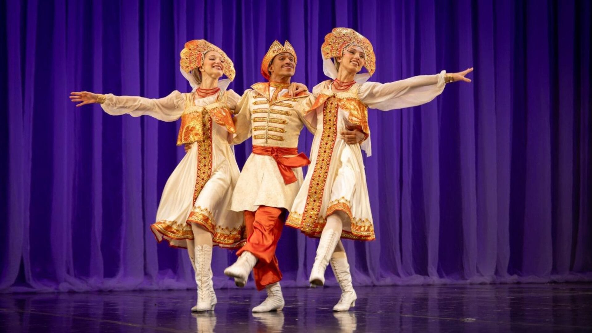 Florianopolis-tera-apresentacao-gratuita-do-Bolshoi-Brasil-e-auloes-de-danca-durante-feriadao Florianópolis terá apresentação gratuita do Bolshoi Brasil