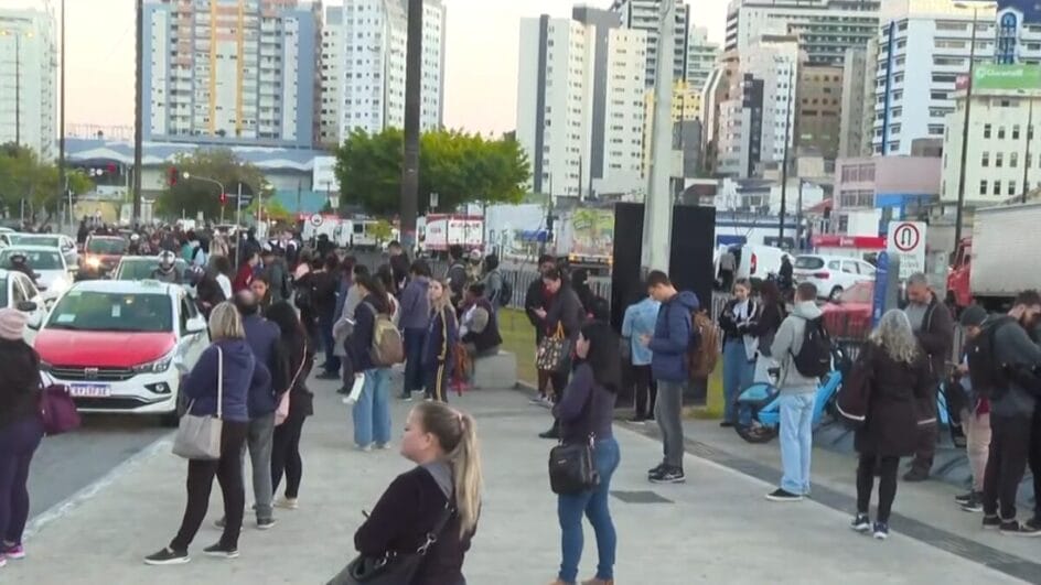 Greve de ônibus em florianópolis (2)