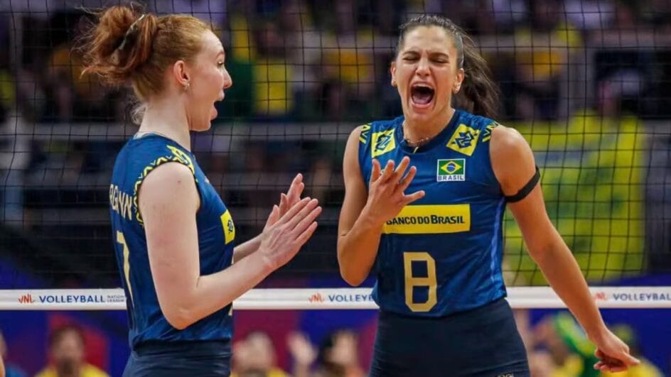 Júlia Kudiess sentiu dores ainda no aquecimento do jogo contra a Turquia pela VNL 2025