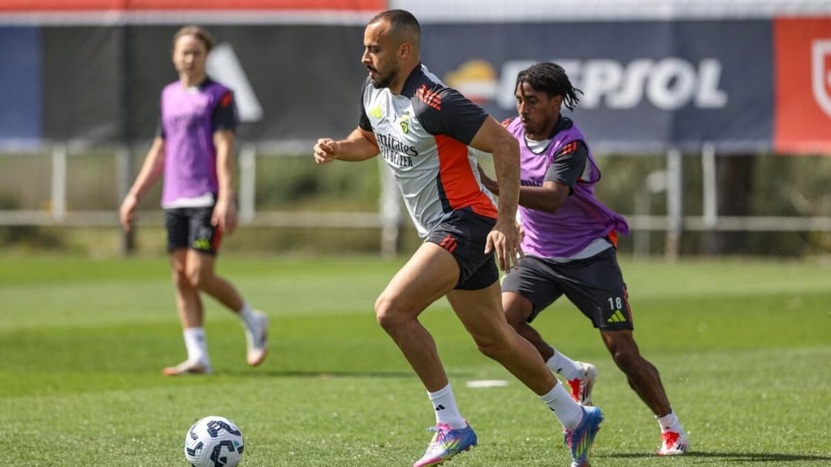 Arthur Cabral, atacante do Benfica que está na mira do Botafogo (Foto: Redes Sociais, Benfica)