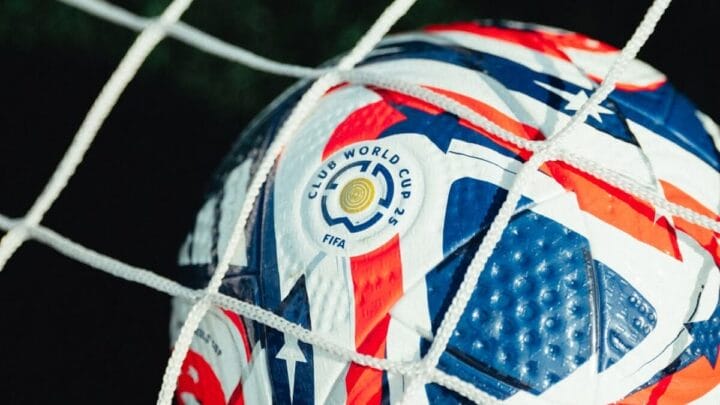 Bola da Copa do Mundo de Clubes (Foto: Redes Sociais, River Plate)