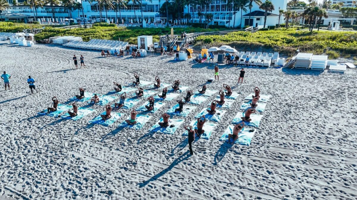 Elenco do Manchester City em Boca Raton, na Flórida (Foto: Redes Sociais)