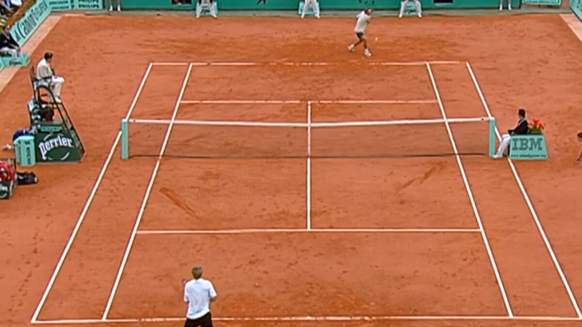 Gustavo Kuerten na final de Roland Garros 2000 - (Foto: Reprodução, Youtube, FFT)