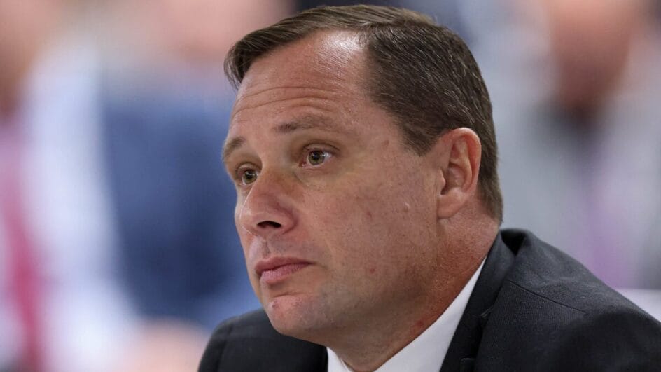 Mauro Cid nega ter tentado passaporte português para fugir do Brasil em depoimento à PF