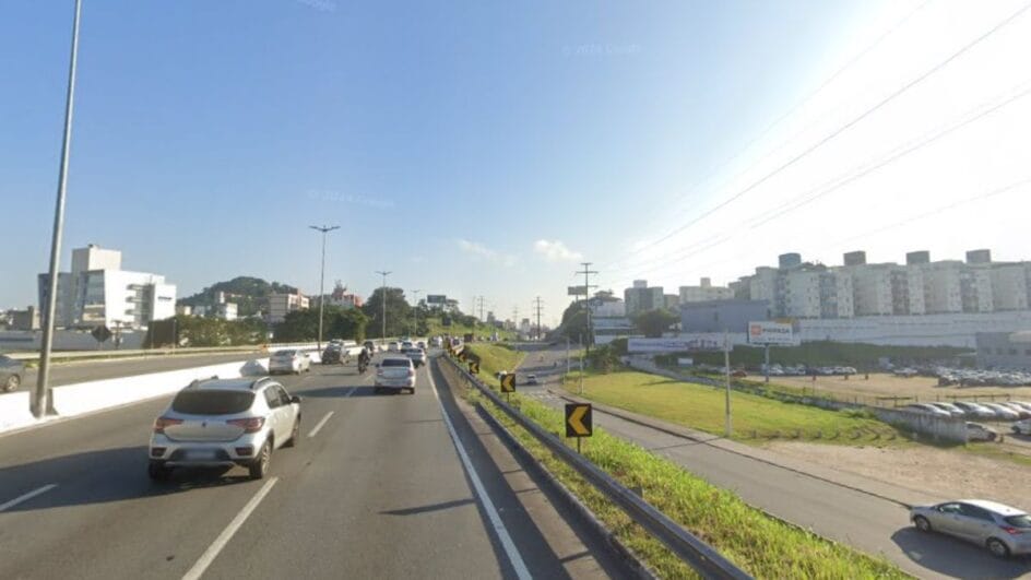Acidente fatal aconteceu na BR-282 em Florianópolis (Foto: Google Maps, Divulgação)