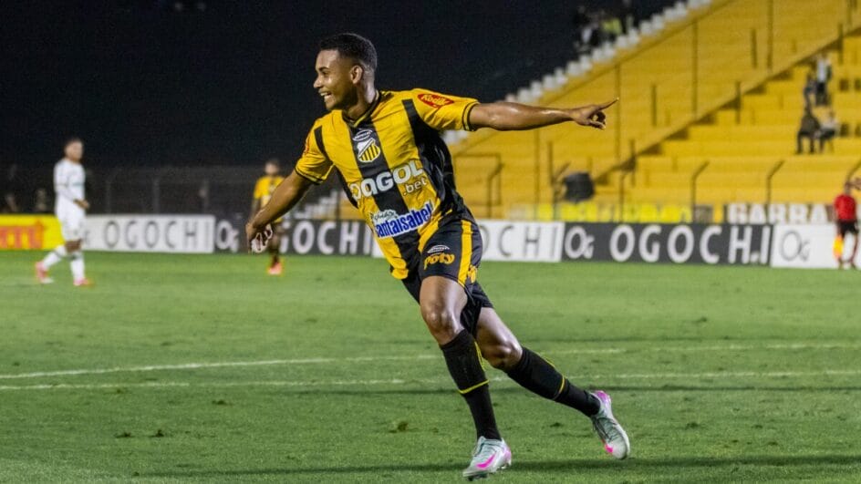 Novorizontino na vitória por 3 a 0 sobre o Cuiabá, pela Série B 2025