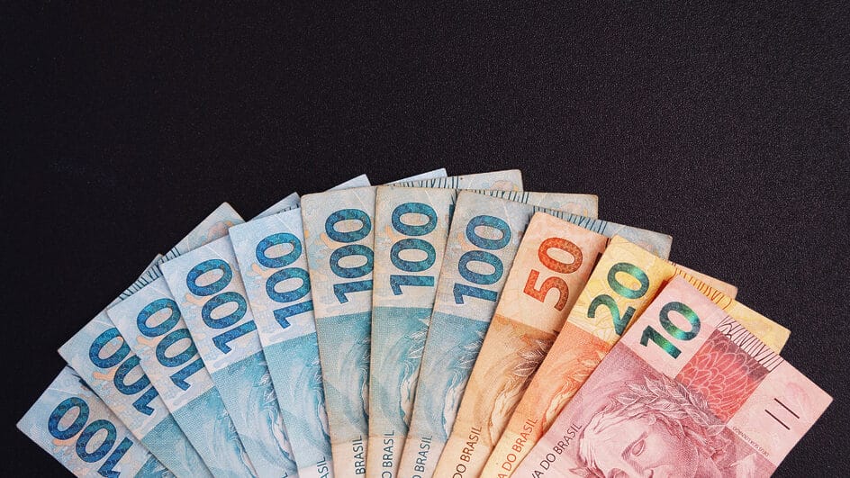 Saiba-quando-serao-pagas-as-parcelas-do-13o-Salario.-Foto-Getty-Images-944x531