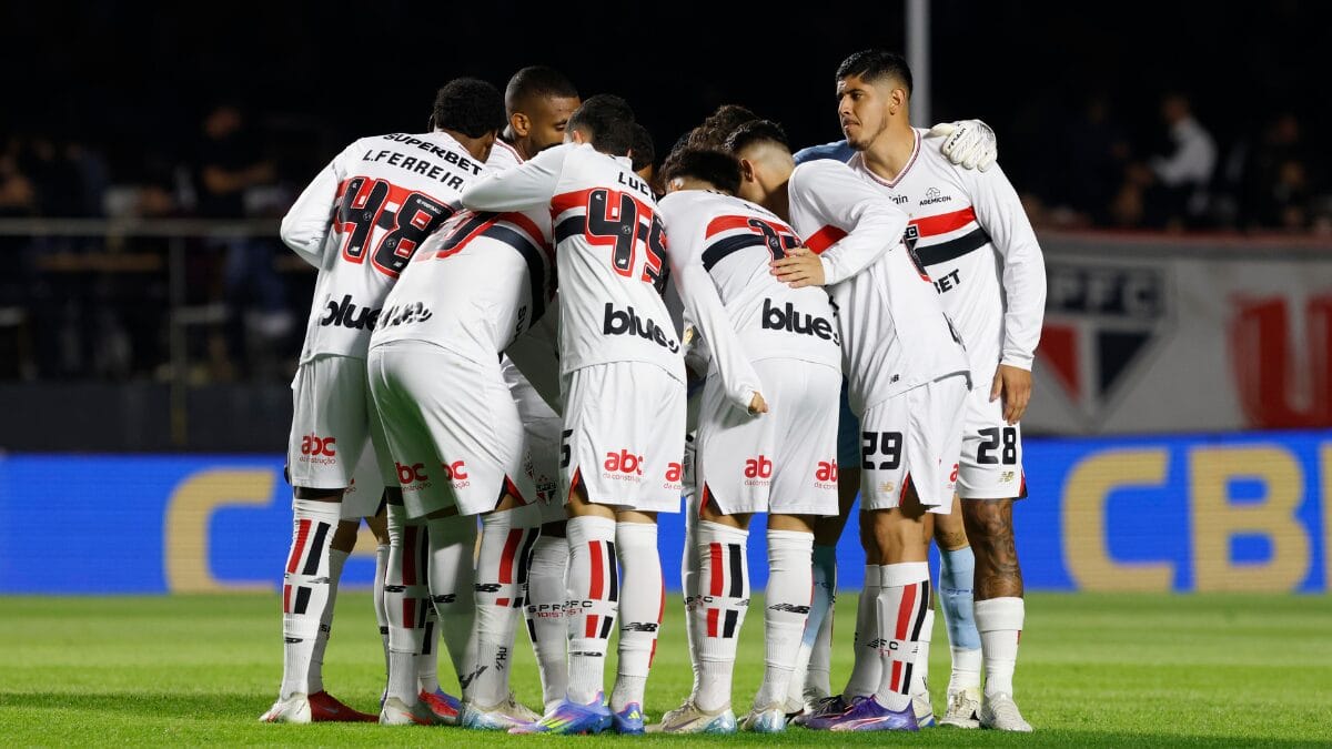 Time do São Paulo se preparando para enfrentar o Vasco em casa