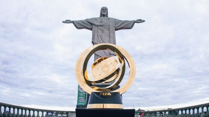Quatro clubes brasileiros querem trazer a taça para o país (Foto: Lucas Merçon, Fluminense F.C.)
