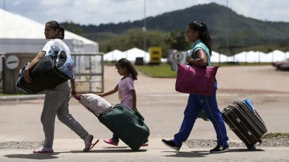 Venezuelanos desbancam portugueses e se tornam maioria entre os estrangeiros no Brasil
