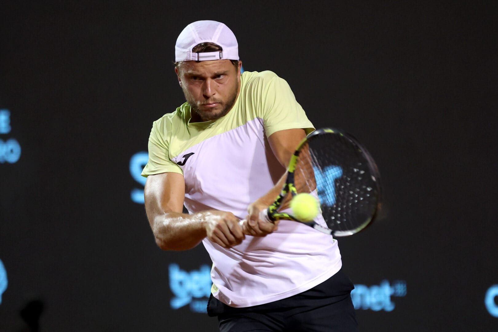 Tenista francês Alexandre Müller é conhecido também como o Tenista do OnlyFans (Foto: Fotojump, divulgação Rio Open)