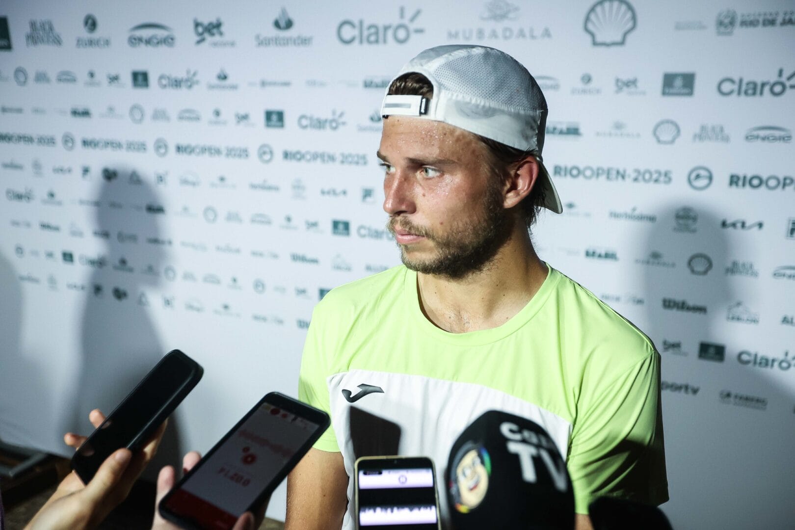 Tenista francês Alexandre Müller é conhecido também como o Tenista do OnlyFans (Foto: Fotojump, divulgação Rio Open)