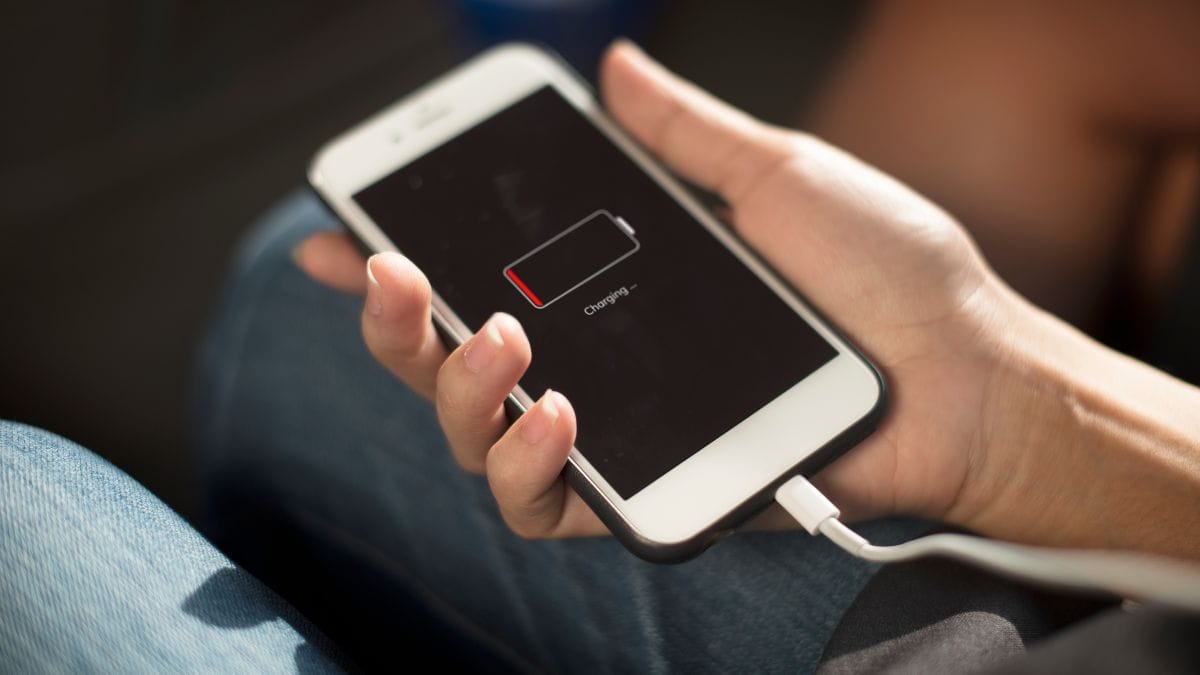 Aprenda a otimizar a bateria do seu smartphone e prolongar a carga (Foto: Freepik)