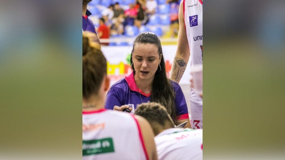 bruna rodrigues com atletas