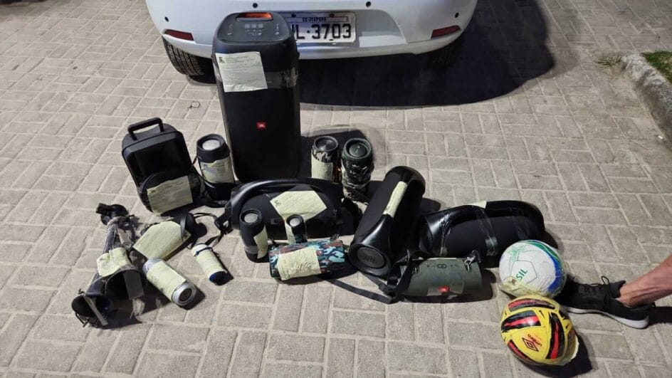 caixas-de-som-meia-praia