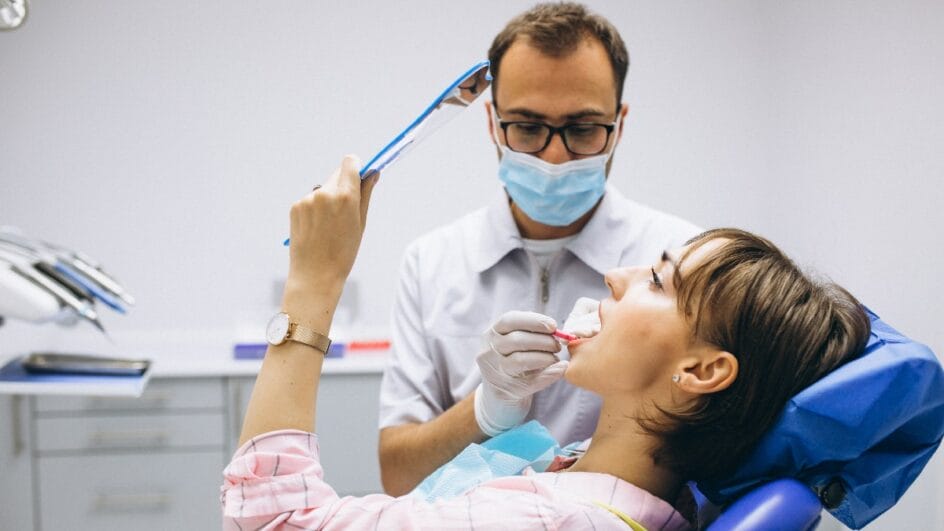 Fruta que todos conhecem é também parceira de dentistas. Imagem: PxHere