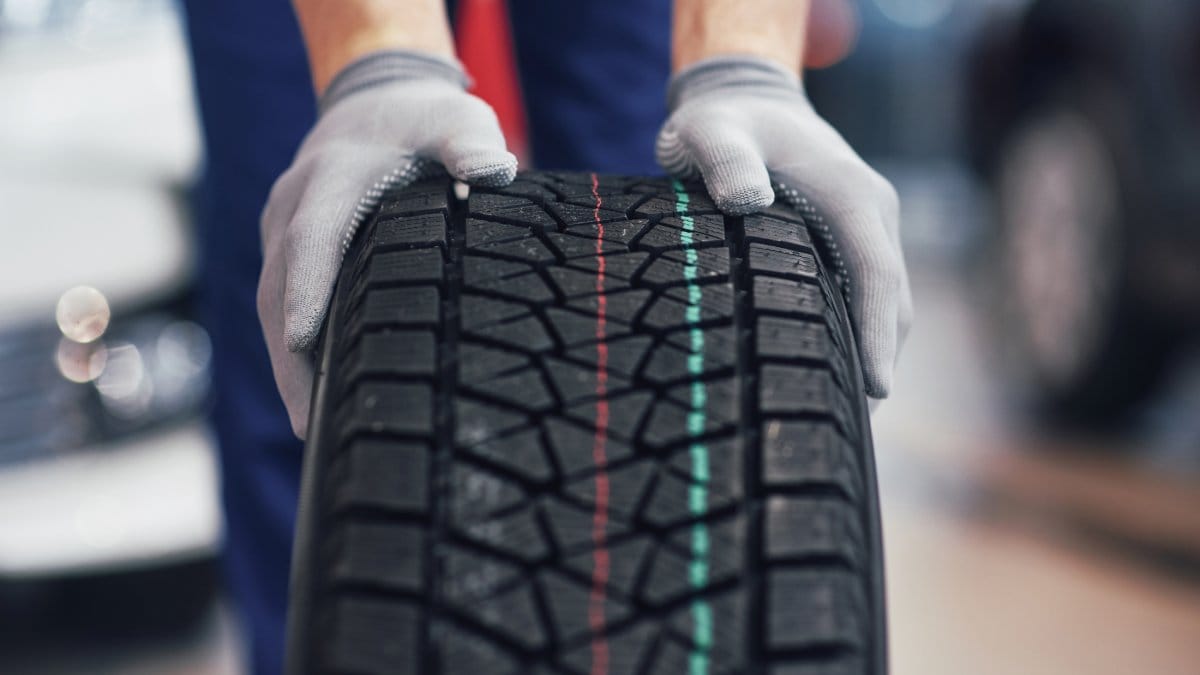 Pequena marca faz toda a diferença na segurança do seu carro. Foto: Reprodução/Freepik