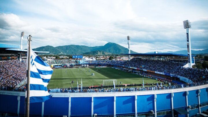 Partida acontece no Estádio da Ressacada, em Florianópolis (Foto: Leandro Boeira/Avaí F.C.)