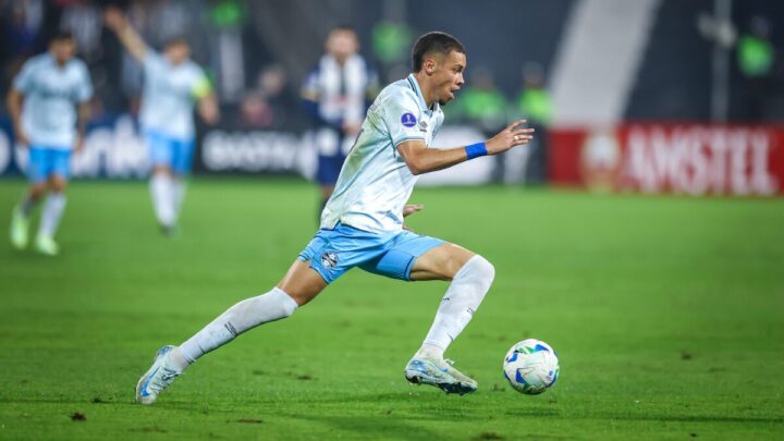 Jogador do grêmio na Sul-Americana