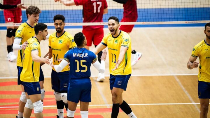 Brasil celebra ponto pela VNL masculina 2025