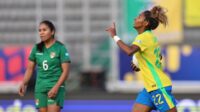 Luany fez dois dos cinco gols do Brasil na goleada (Foto: Lívia Villas Boas, CBF)
