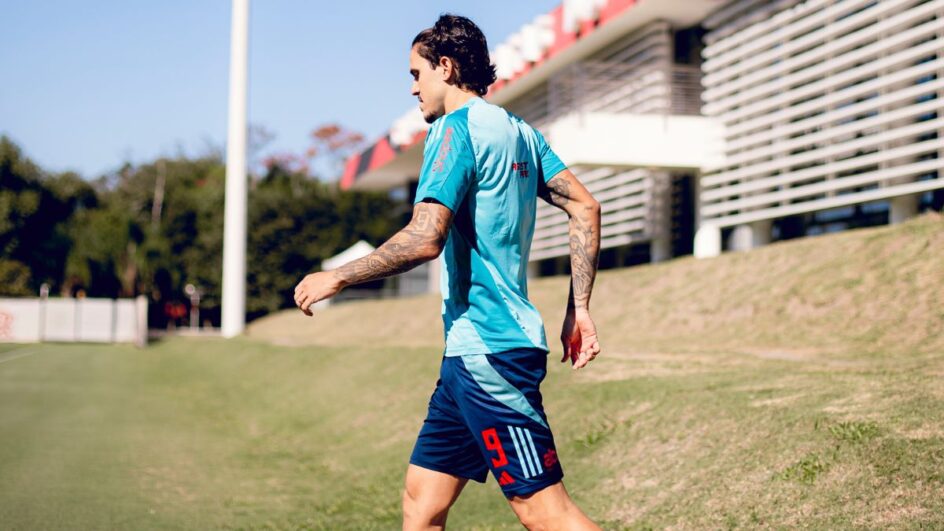 Pedro não estaria impressionando a comissão técnica nos treinos (Foto: Adriano Fontes, Flamengo)
