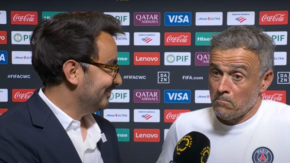Luis Enrique durante entrevista no pré-jogo de PSG x Real Madrid (Foto: Reprodução, Cazé TV)