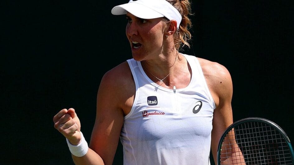 Bia Haddad joga em Wimbledon nesta quarta-feira (Foto: WTA)