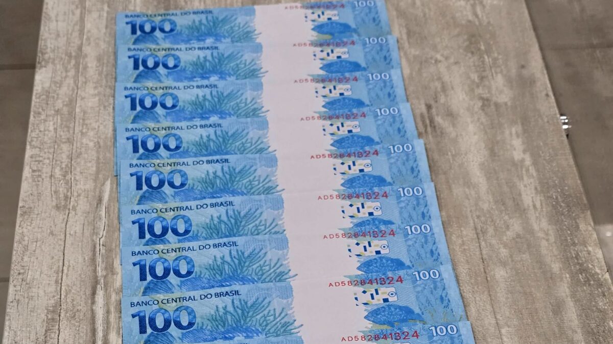 Encomendas suspeitas revelam dois casos de compra de notas falsas em uma semana em Chapecó