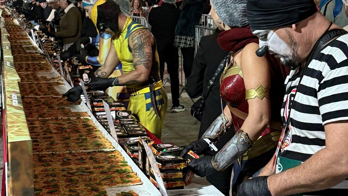 Balneário Camboriú conquista recorde da pizza mais longa do Brasil