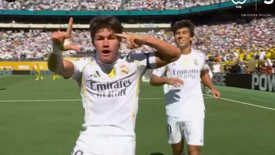 Gonzalo García comemora primeiro gol do Real Madrid contra o Borussia Dortmund pela Copa do Mundo de Clubes (Foto: Reprodução, TV Globo)