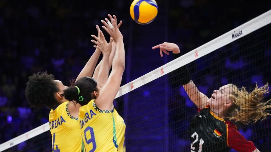 Brasil volta a jogar no domingo (13) (Foto: Mauricio Val, FV Imagem, CBV)