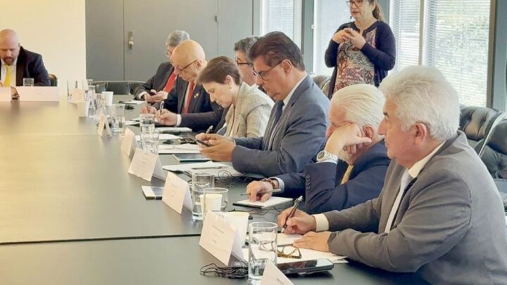 Senadores participam de reuniões nos EUA